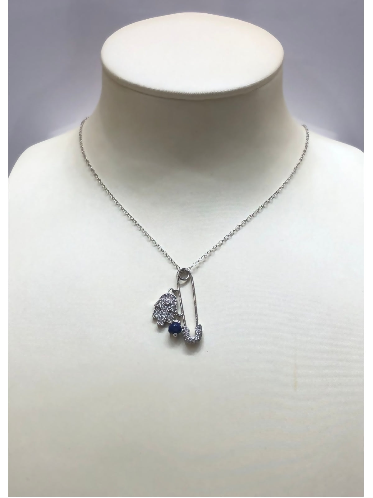 Dije Hamsa en Plata 925 con Lapislázuli