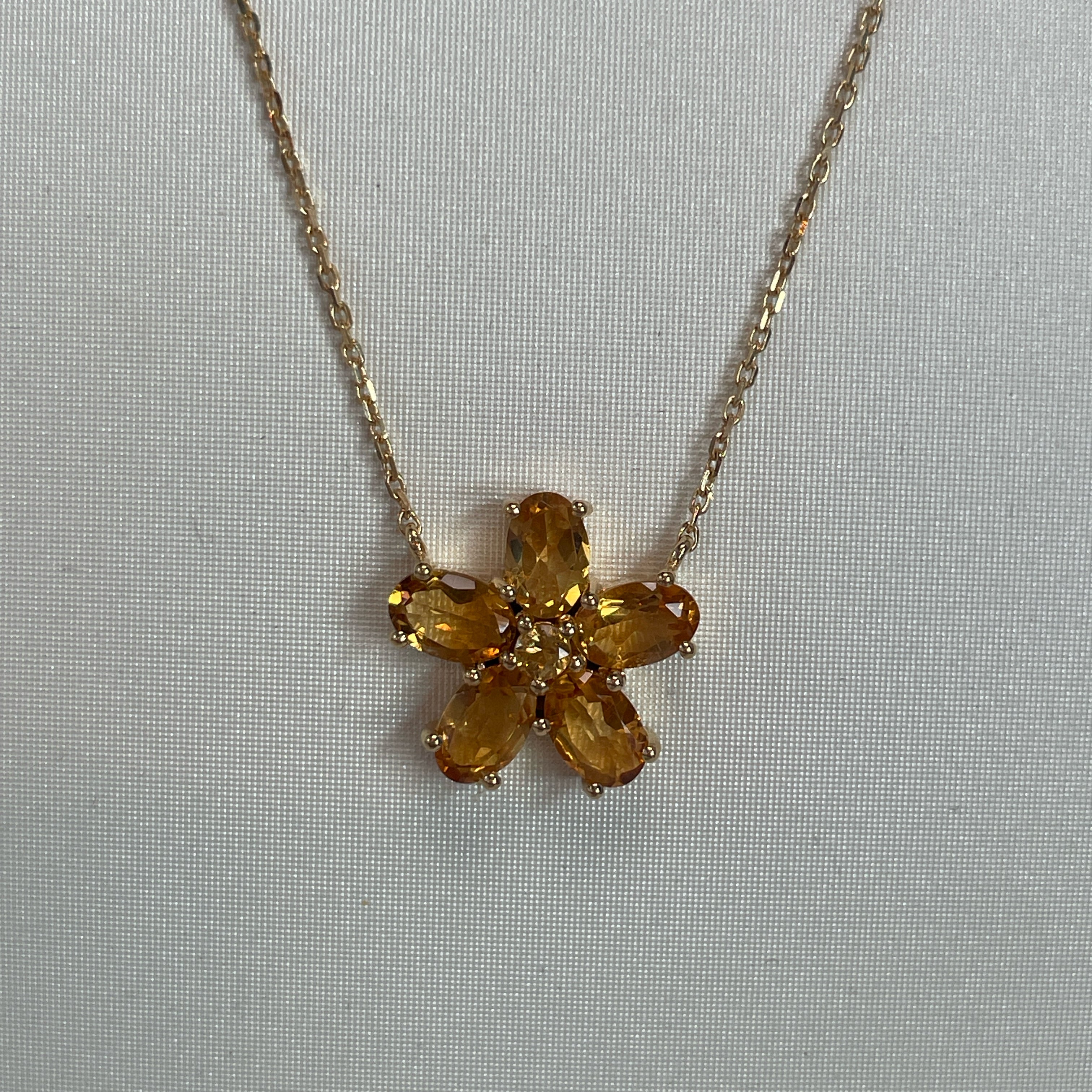 Collar Flor en Plata 925 con Citrinas