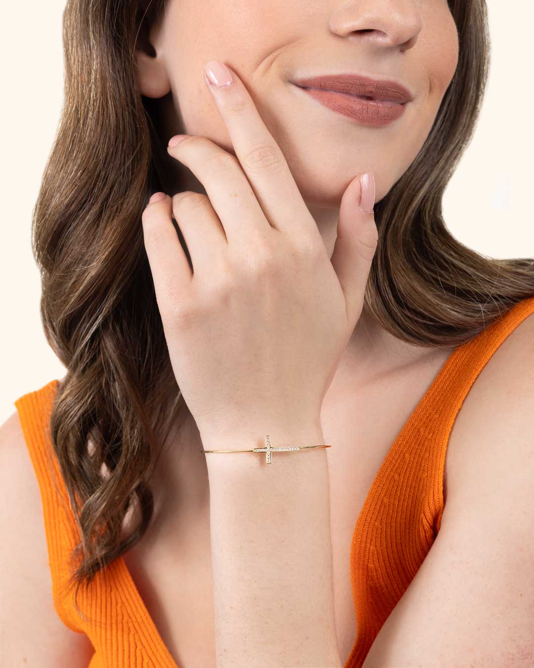 14KY PULSERA TIPO ARO CON CRUZ PEQUEA`A - C'SANTOS