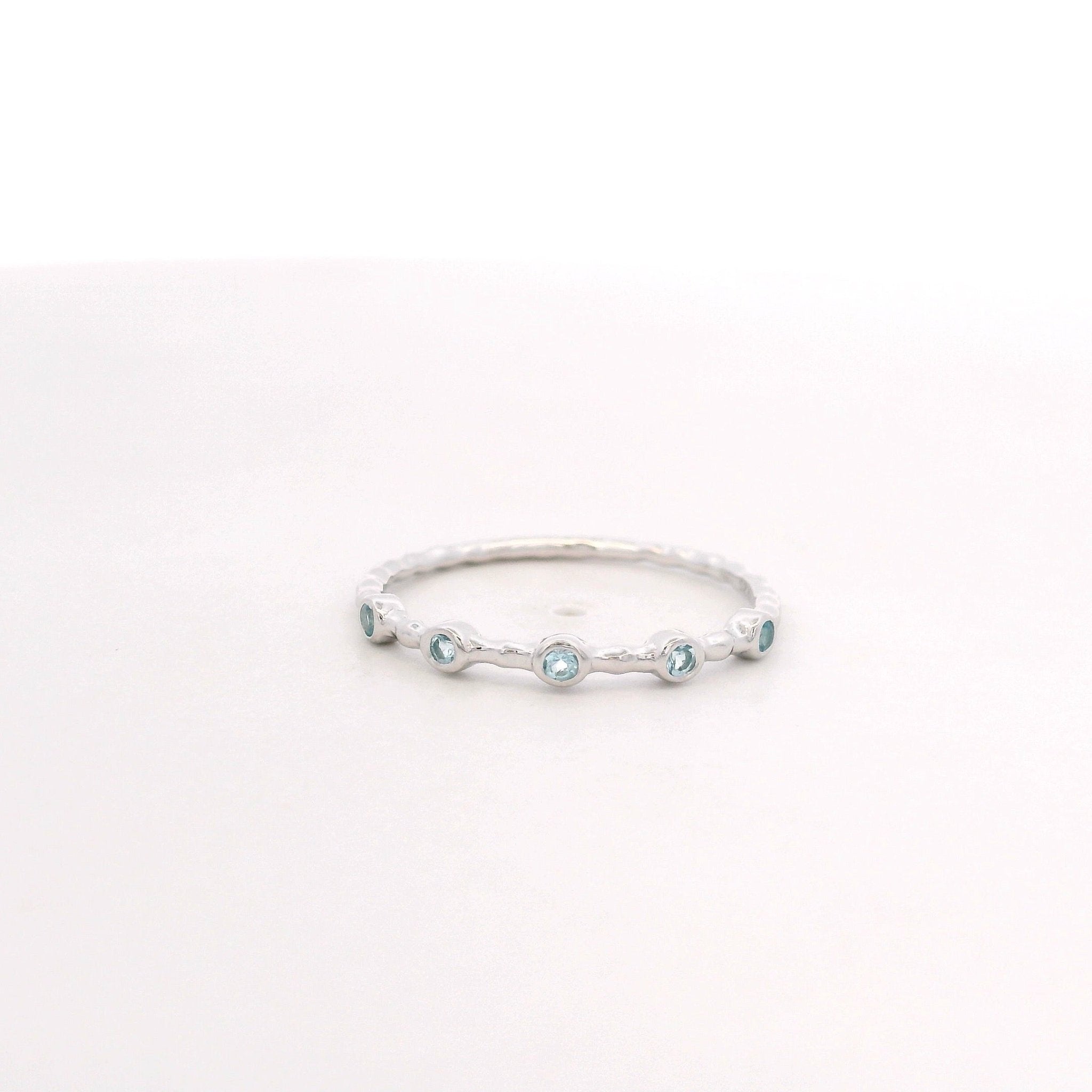 925SL FIVE STONE BEZEL TOPAZ BLUE RING T6.5 - C'SANTOS