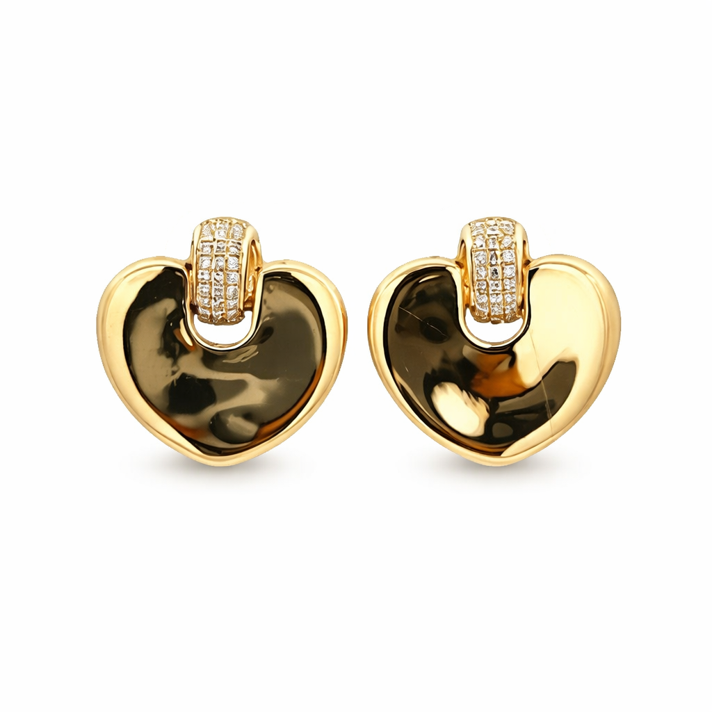 Aretes de Corazón en Oro Amarillo y Diamantes