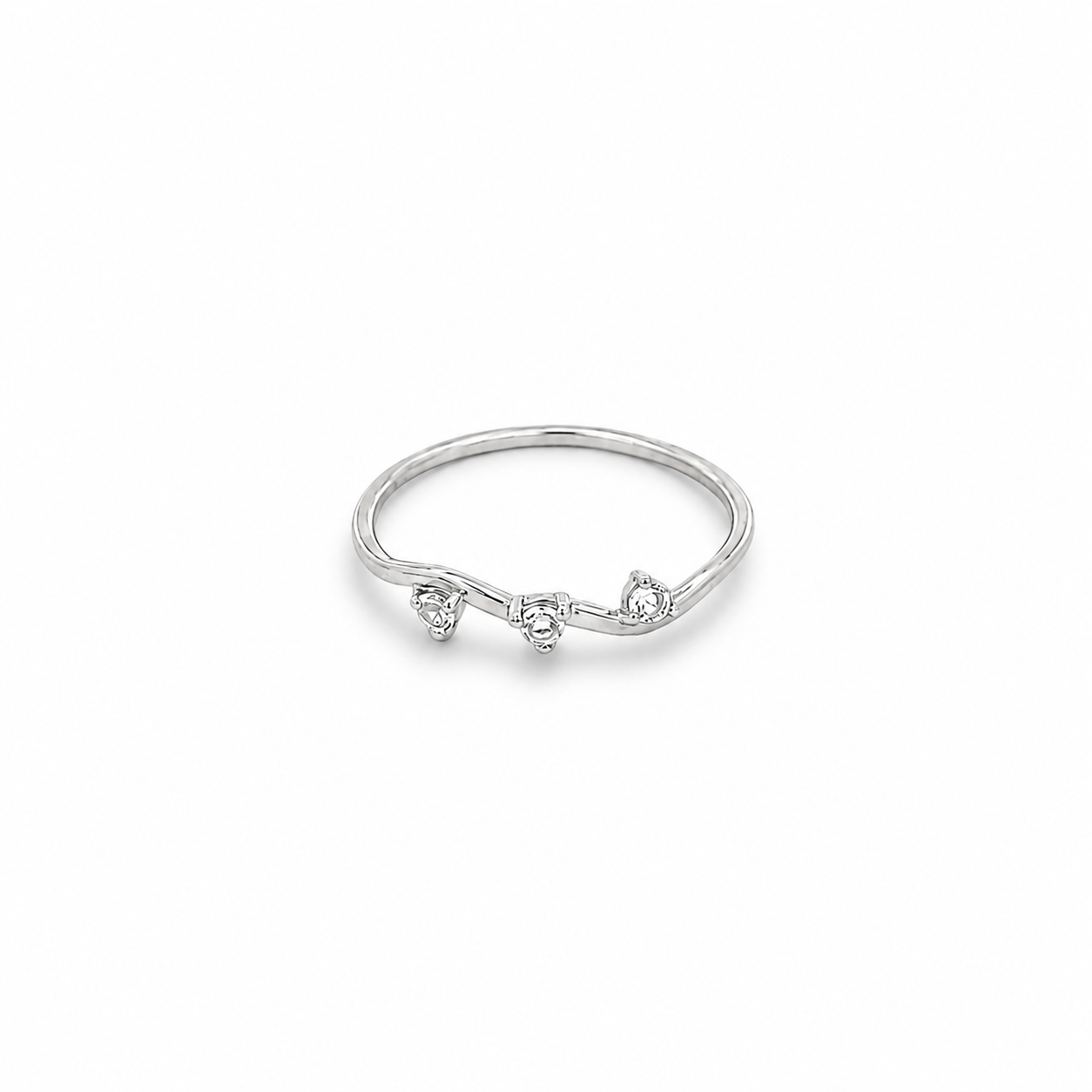 Anillo Tres Piedras en Plata 925