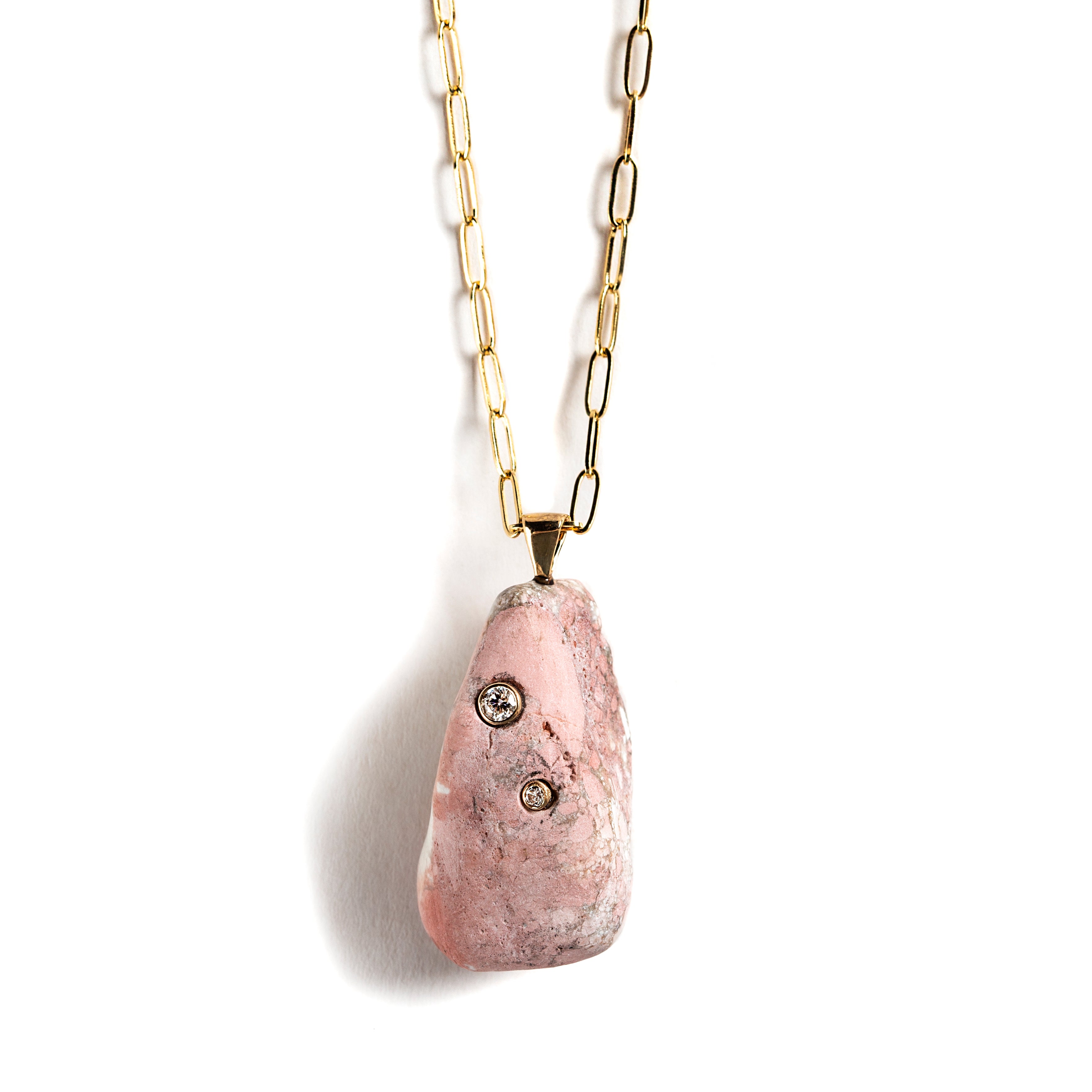 D0.13 CT COLLAR ORO AMARILLO 14KT CON PIEDRA DE MAR BLUSH BLANCA