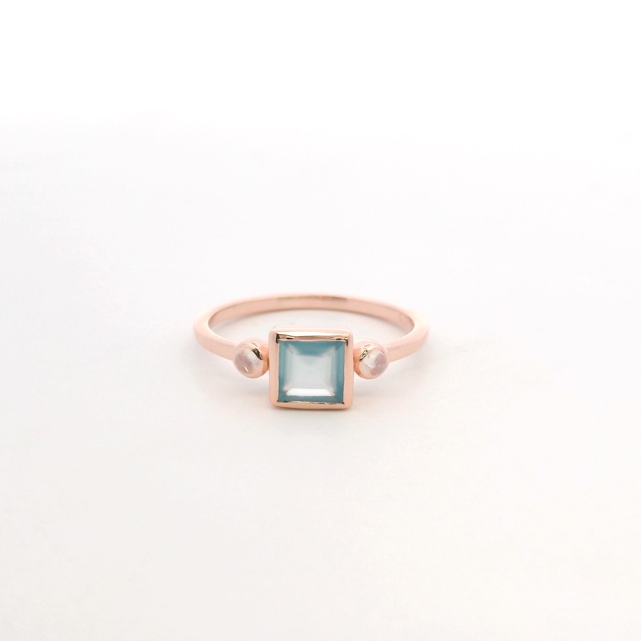 Anillo de Calcedonia Azul y Piedra Luna en Plata 925
