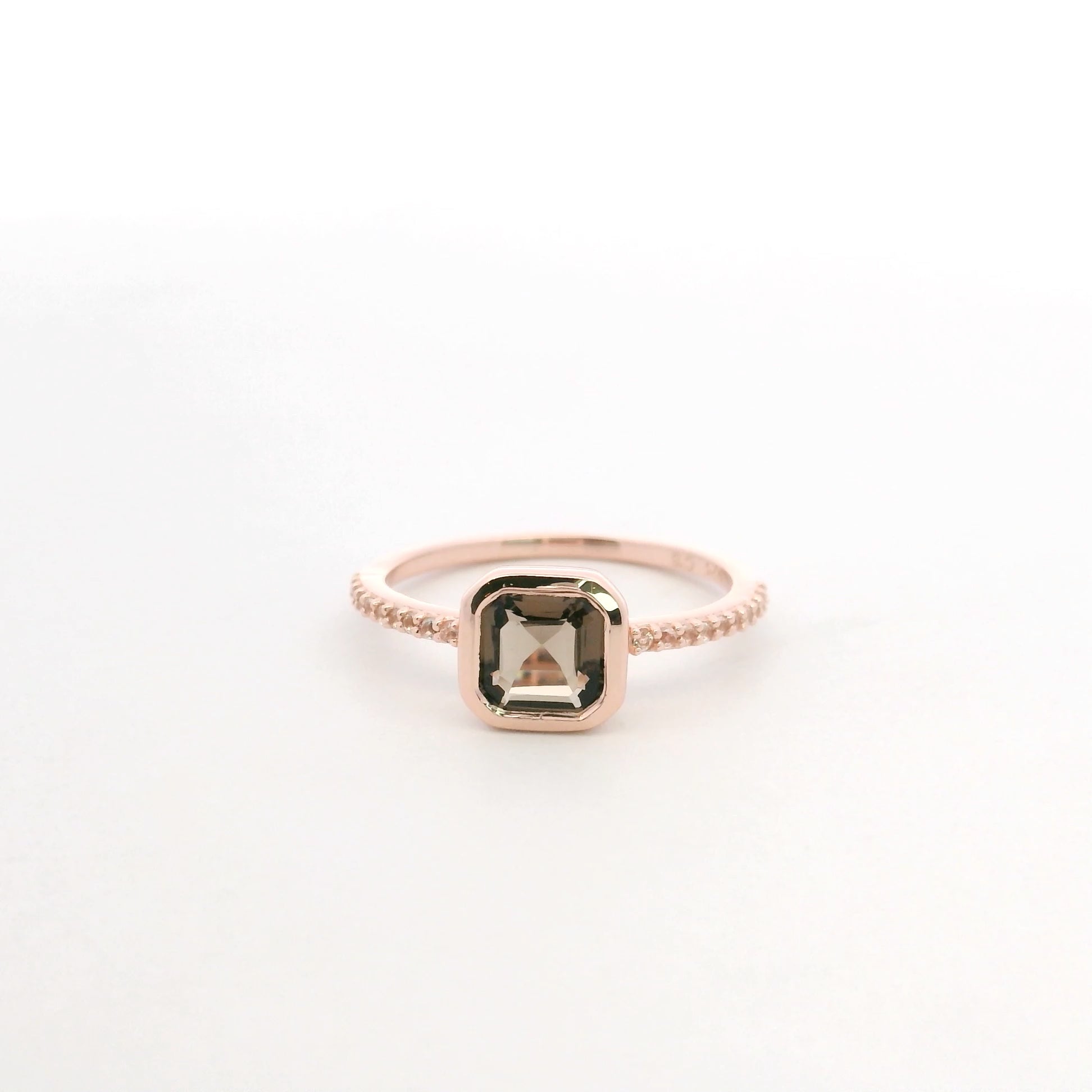 Anillo de Cuarzo Ahumado y Topacio en Oro Rosa