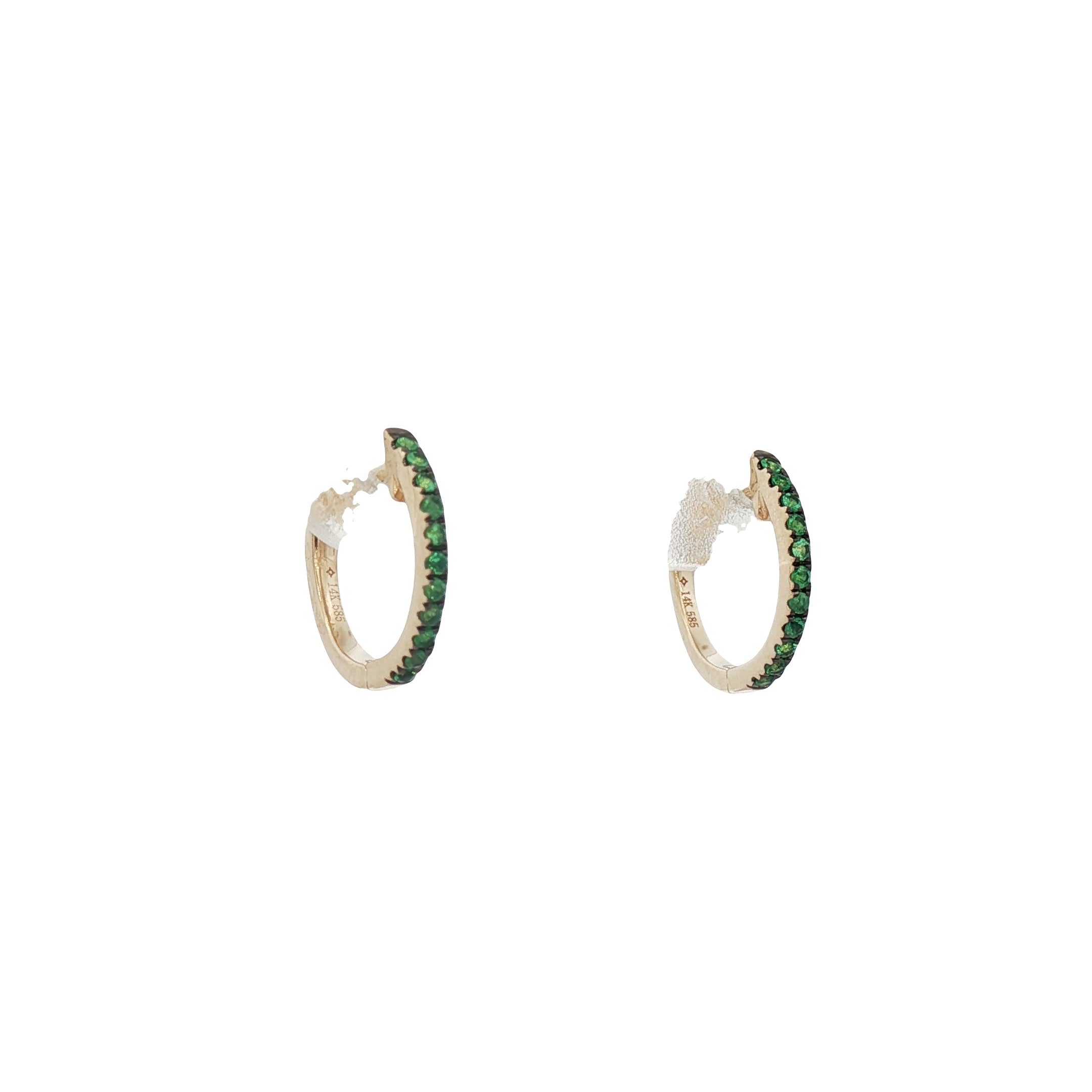 Aretes Huggie con Esmeraldas en Oro Amarillo 14K