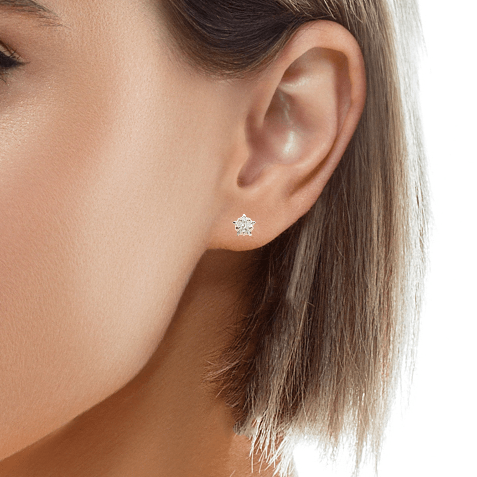 14KYW TEXTURE STAR EARRINGS - C'SANTOS