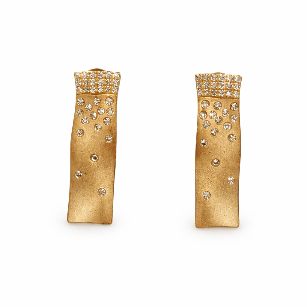 D0.19CT 14KY BAR SMOOTH MATE SEMI PAVE EARRINGS