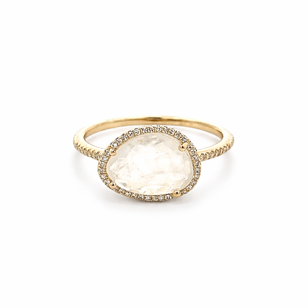 Anillo de Piedra Luna y Diamantes en Oro 14K