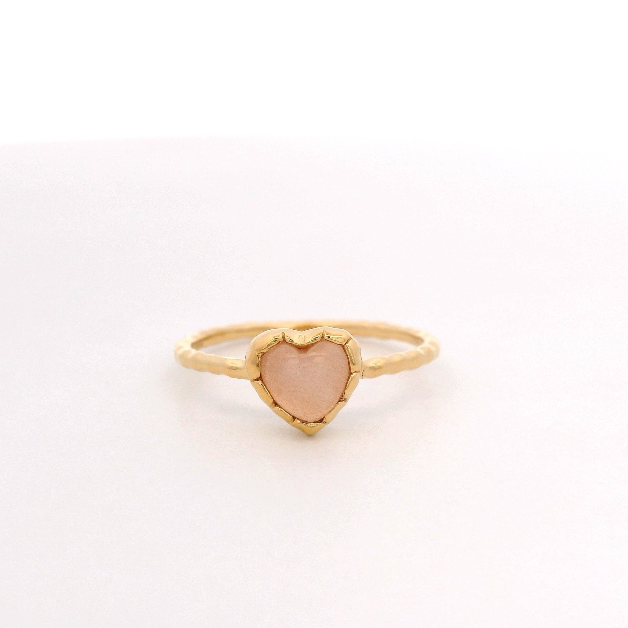 925YG HEART MOOSTONE PEACH RING T6.5 - C'SANTOS