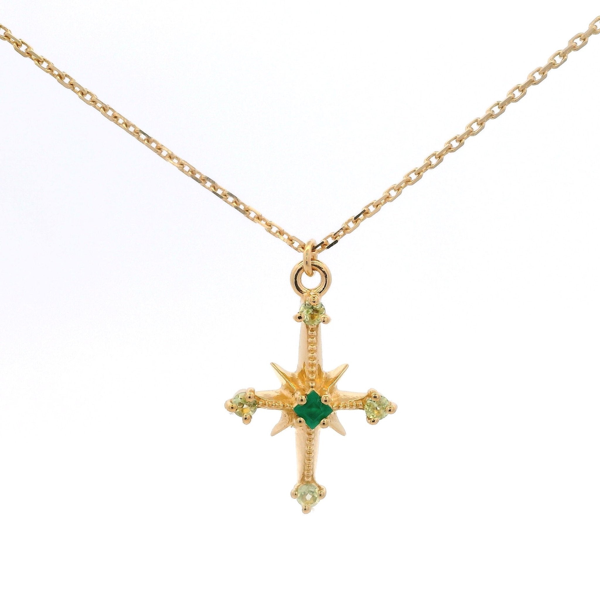 925YG NORT STAR CENTER ONYX GREEN AND PERIDOT NECKLACE - C'SANTOS