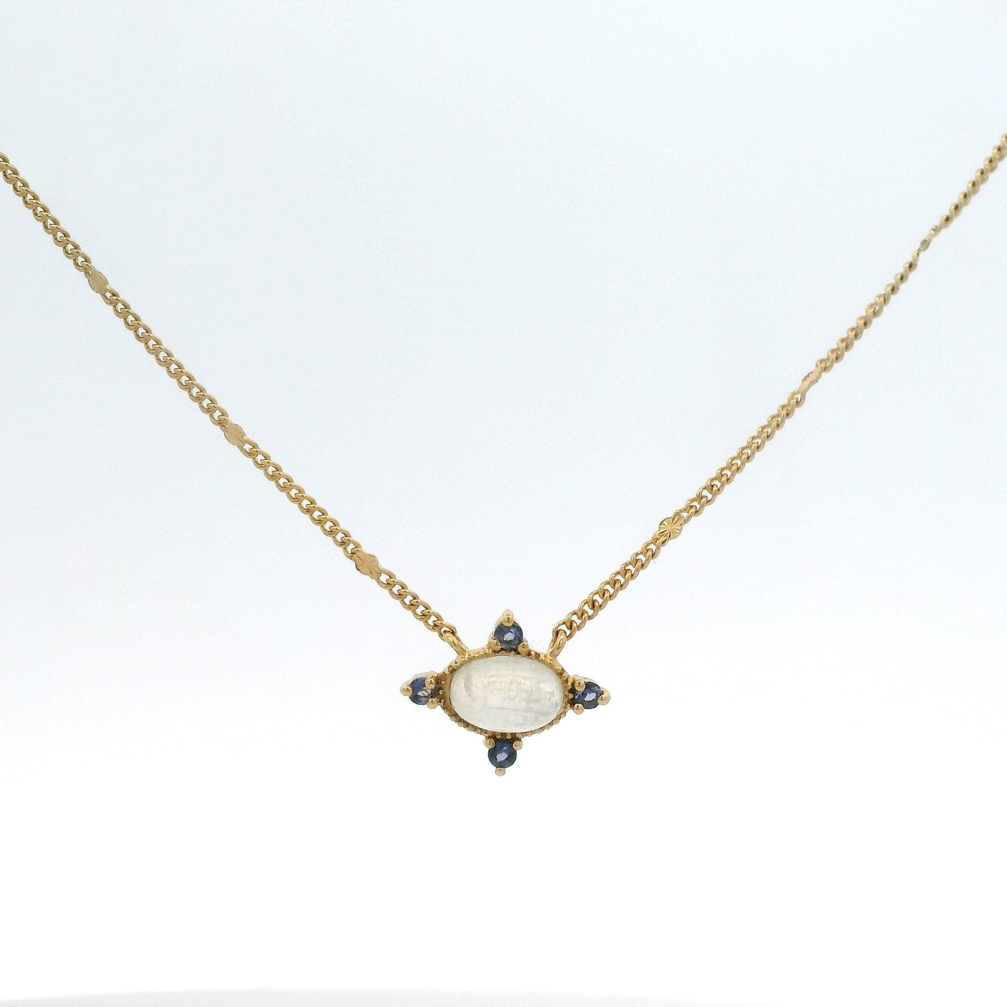 925YG OVAL MOOSTONE 4 POINTS IOLITE NECKLACE - C'SANTOS