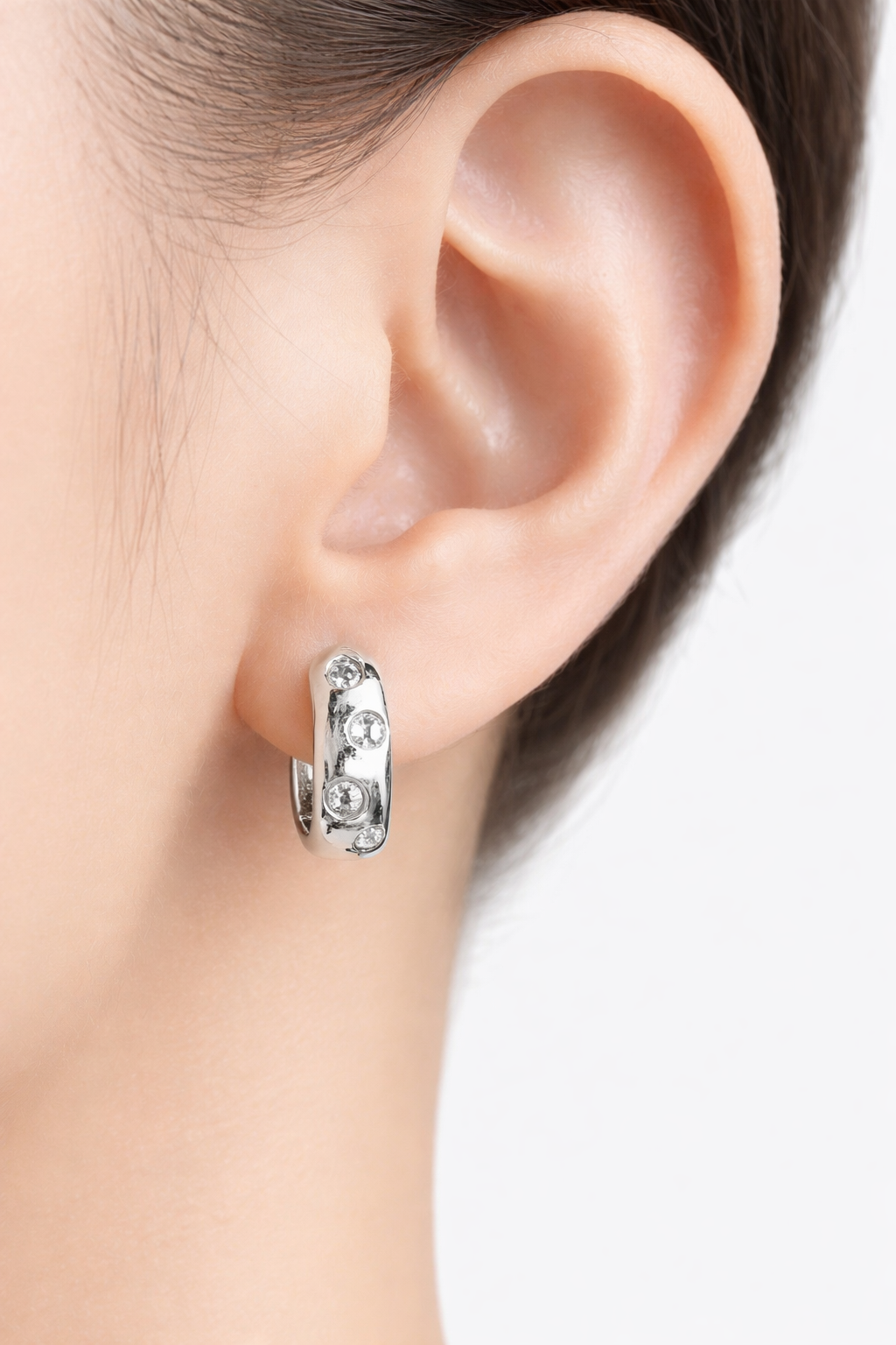 925SL STATION CZ 6MM HUGGIES