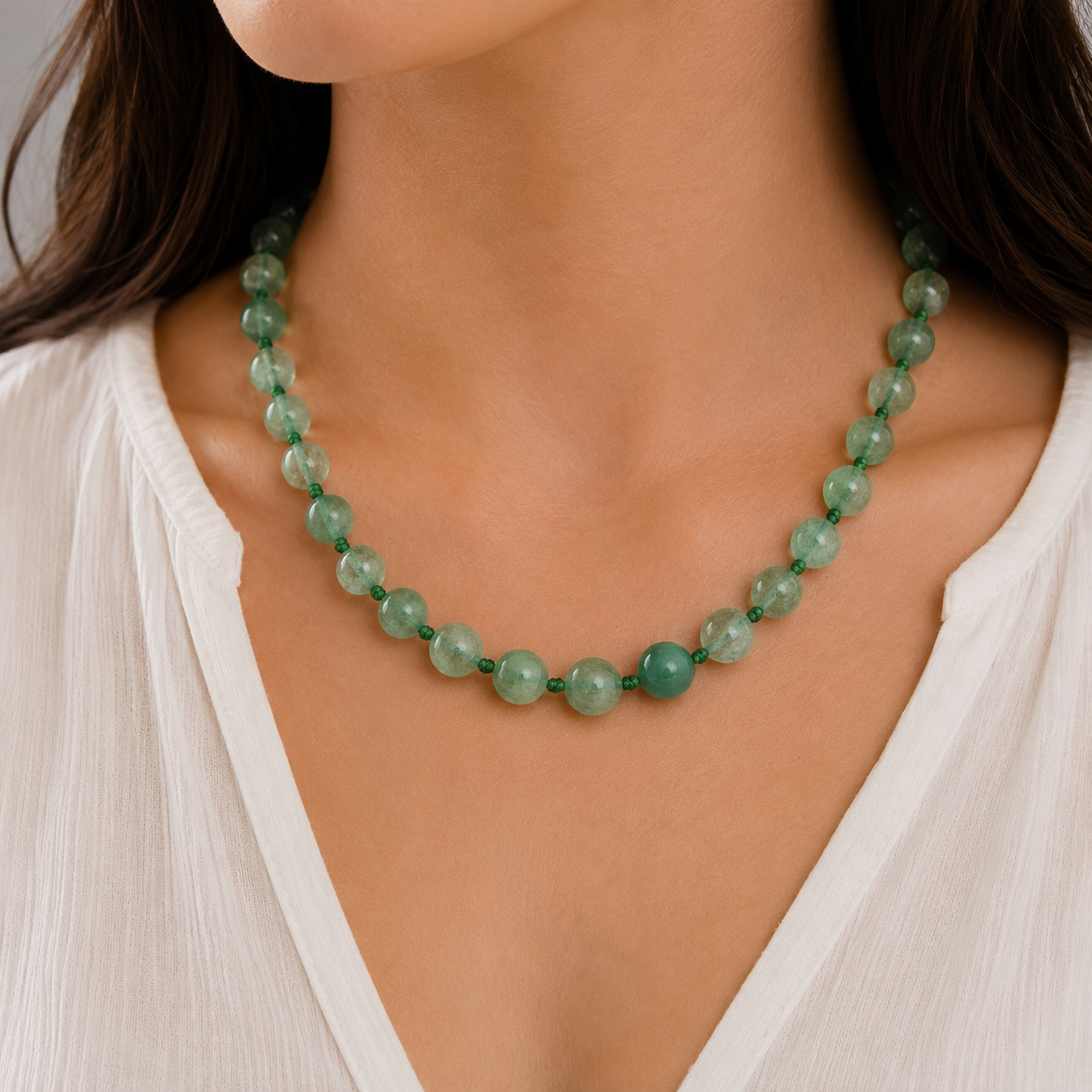 Collar de Crisoprasa con Detalle de Pixiu
