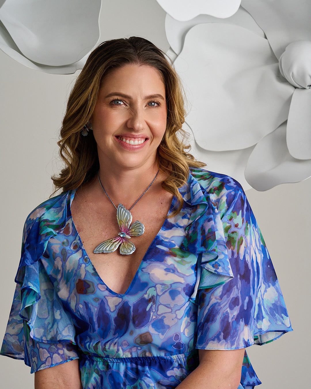 925SL BIG BUTTERFLY ALUMINIUM BLUE TONE CENTER SYN BLUE TOPAZ BROOCH