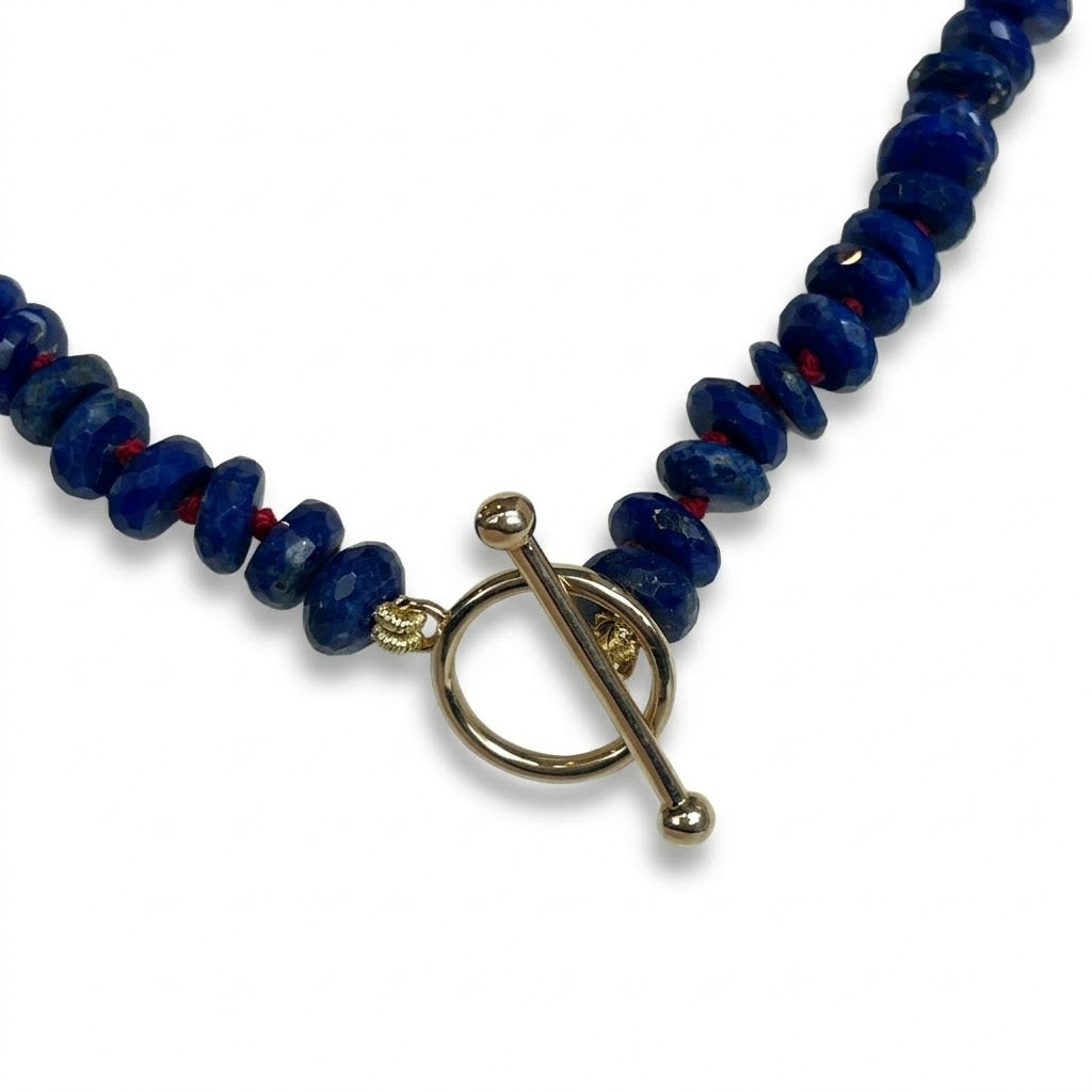 14KY COLLAR LAPISLAZULI HILO ROJO